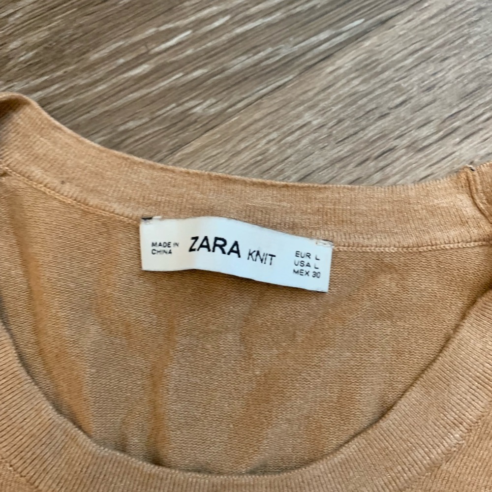 Zara Knit Basic Tee - Picture 2 of 2